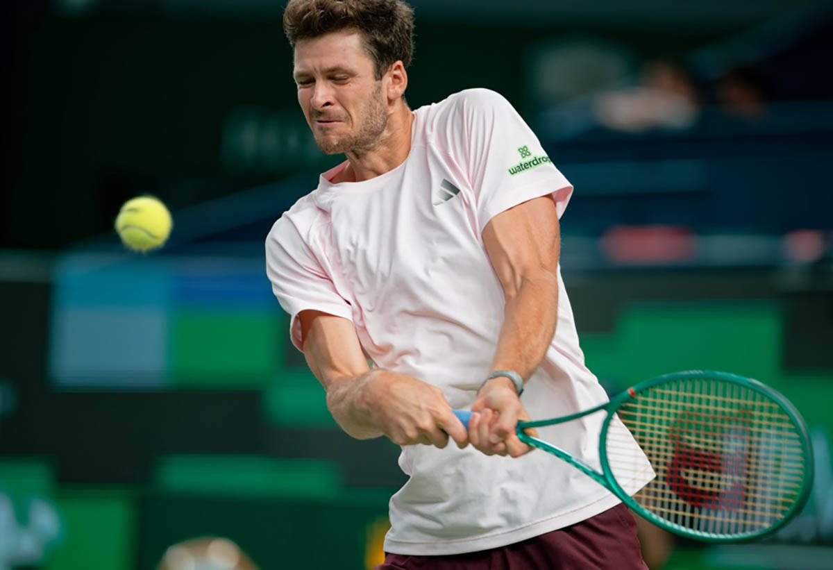 Novak Đoković - Hubert Hurkač (1).jpg