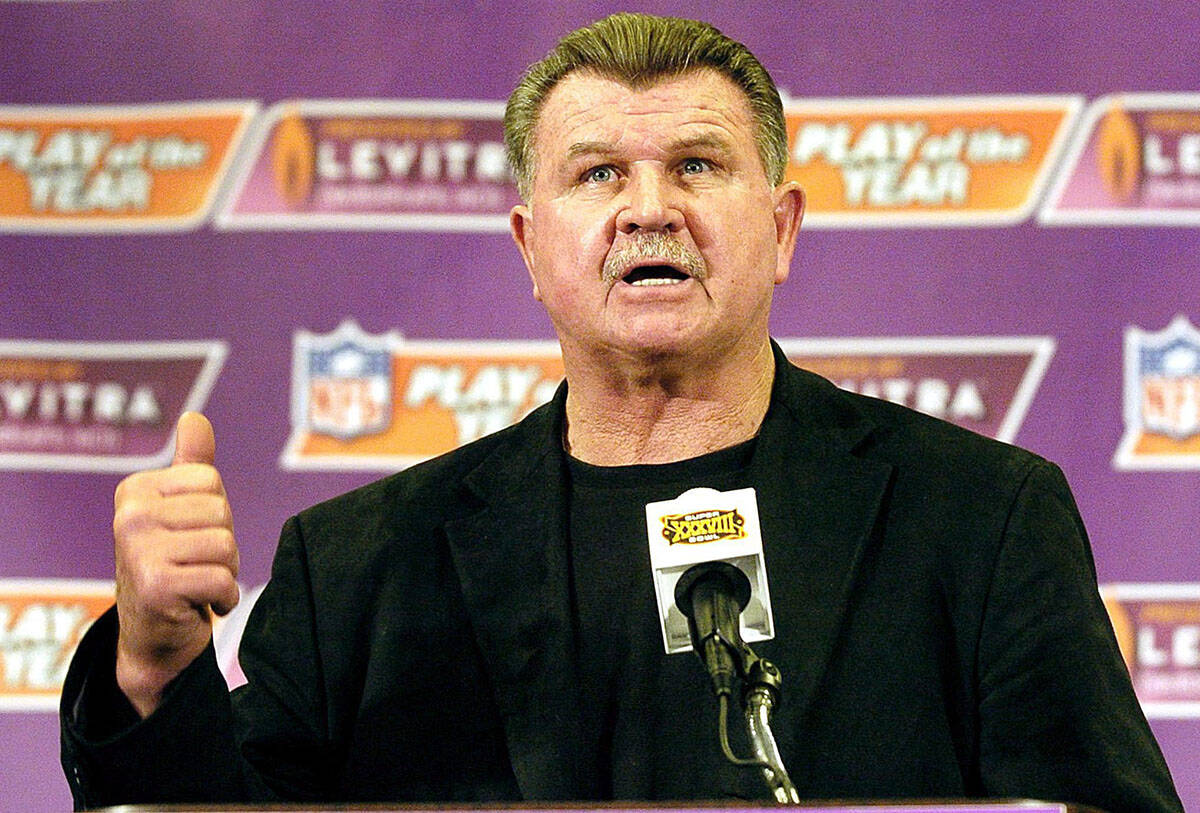 Mike Ditka (2).jpg