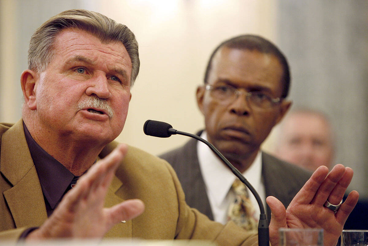 Mike Ditka (3).jpg