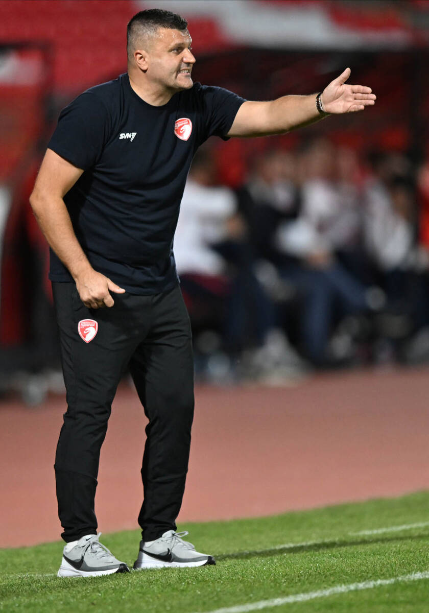 Crvena Zvezda - Radnički (1).jpg
