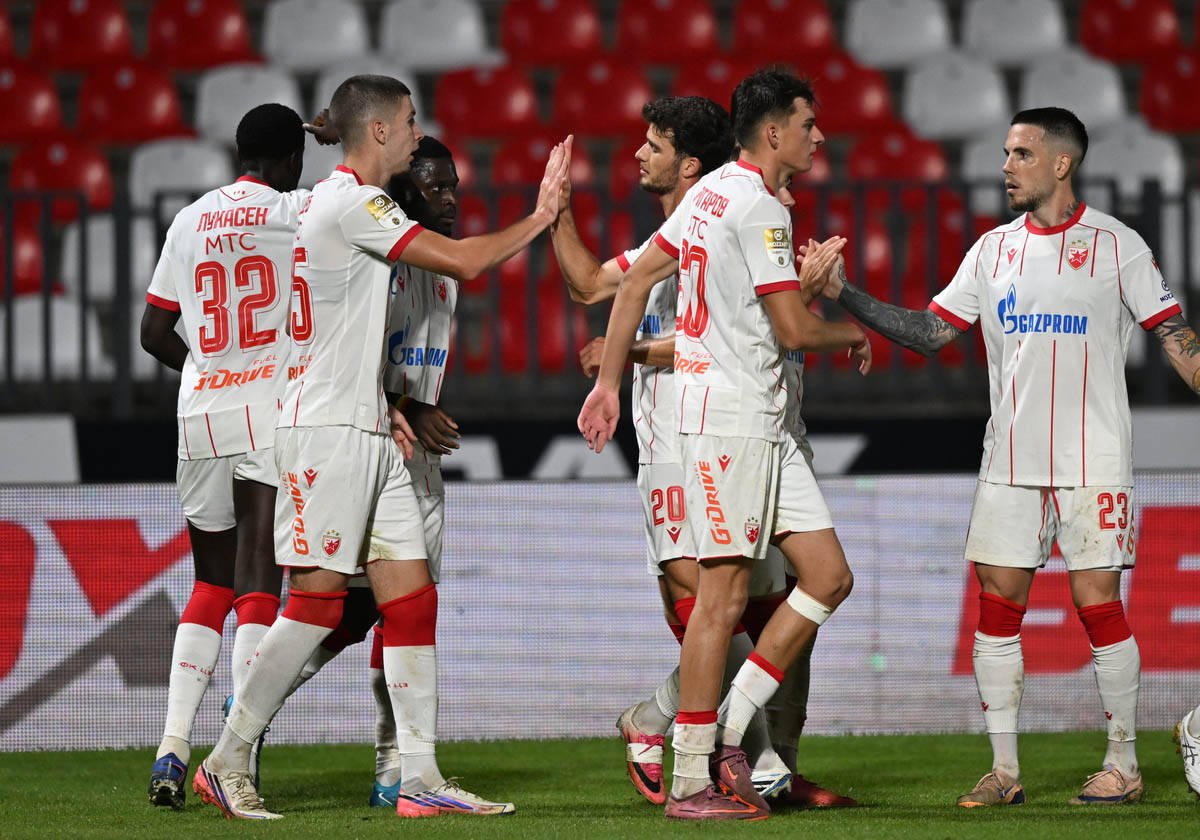 Crvena Zvezda - Radnički (1).jpg