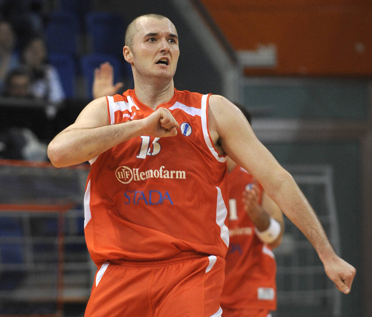 Milan Mačvan, srpski košarkaš.