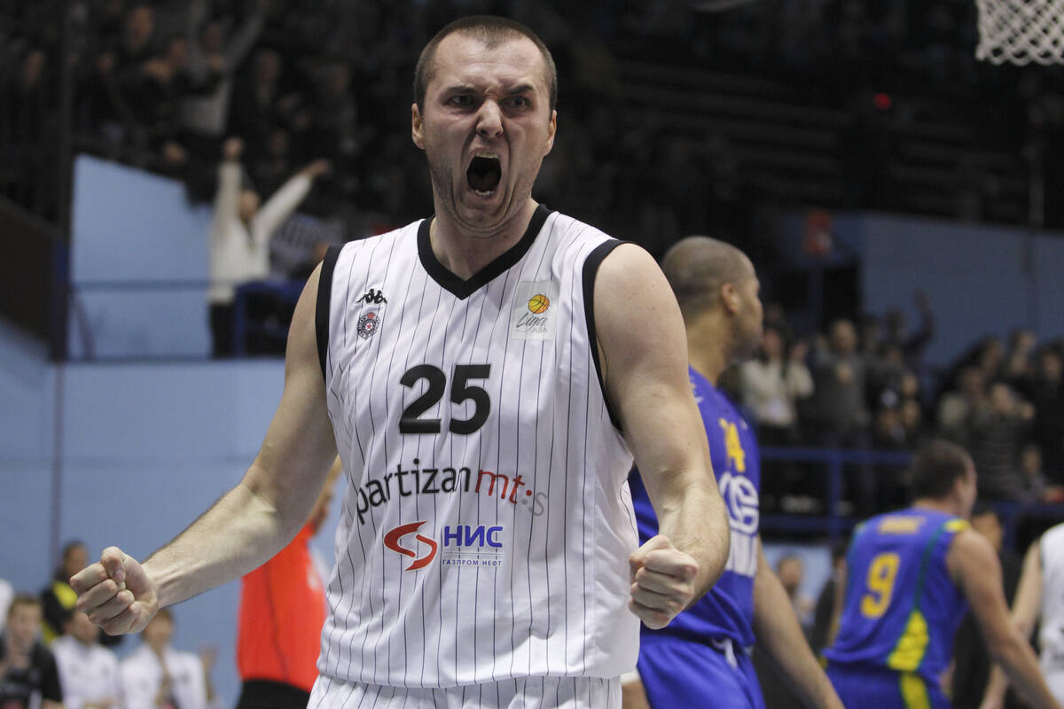 Srpski košarkaš Milan Mačvan.