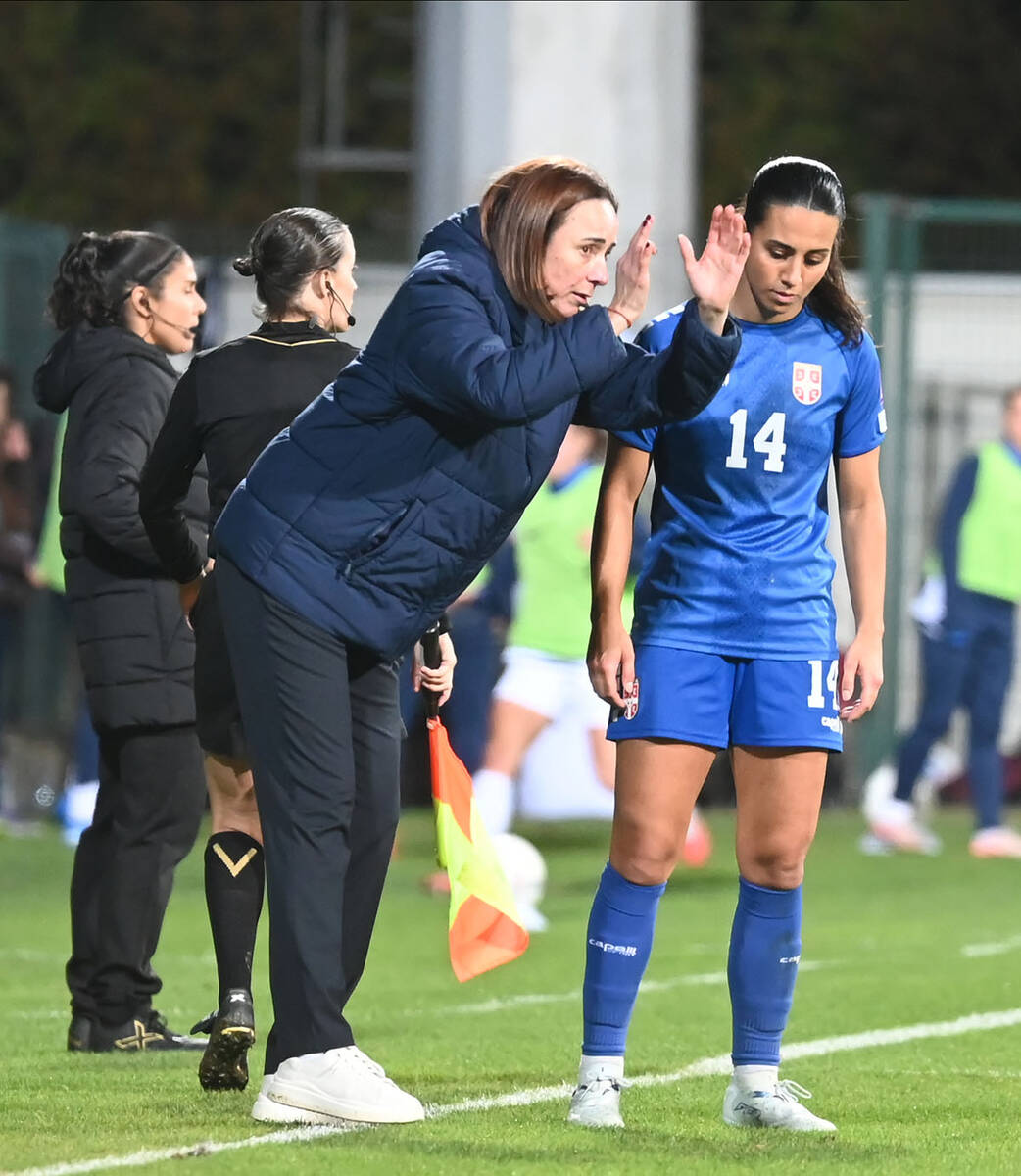 Srbija - Finska ženski fudbal (1).jpg