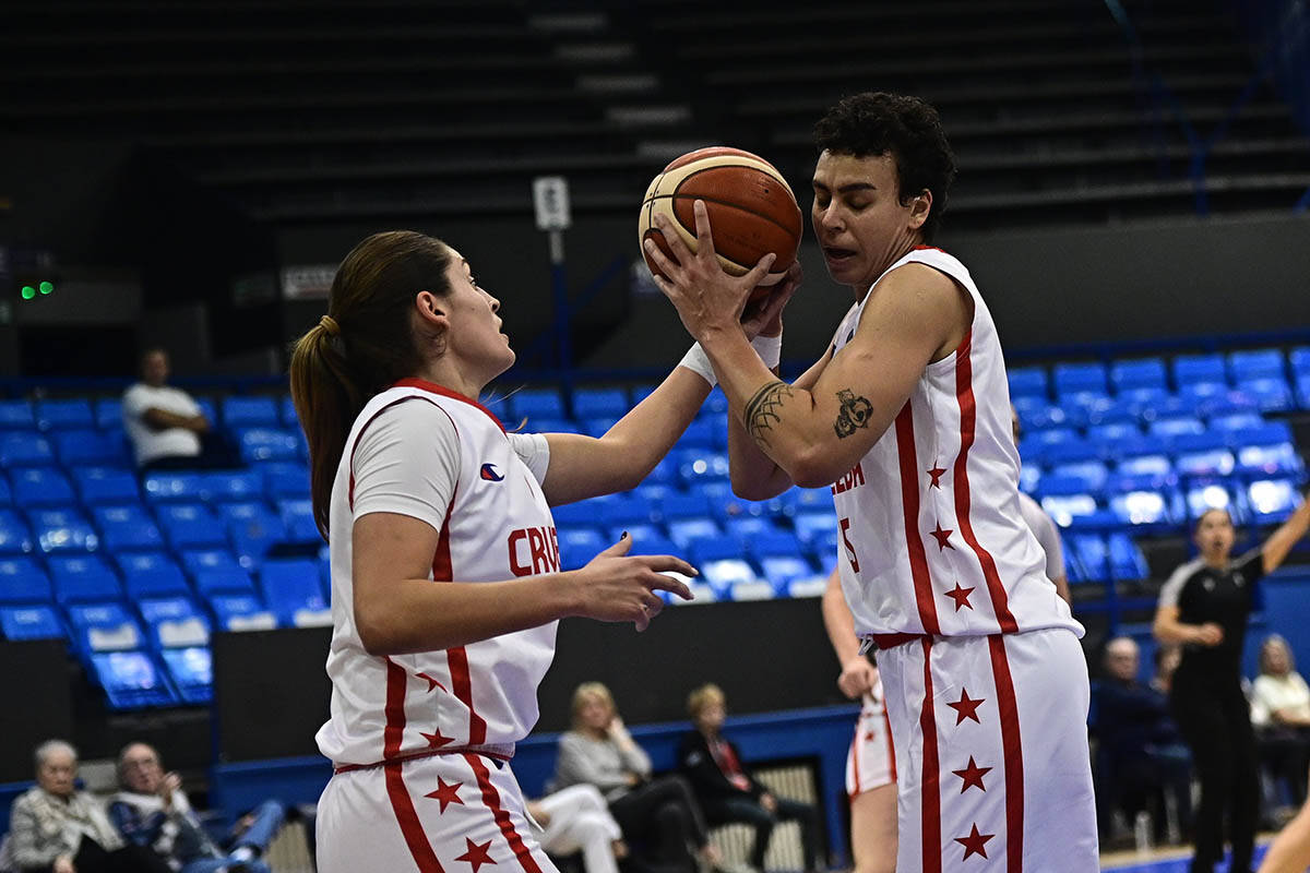 žkk Crvena Zvezda - KK Mehelen (13).jpg