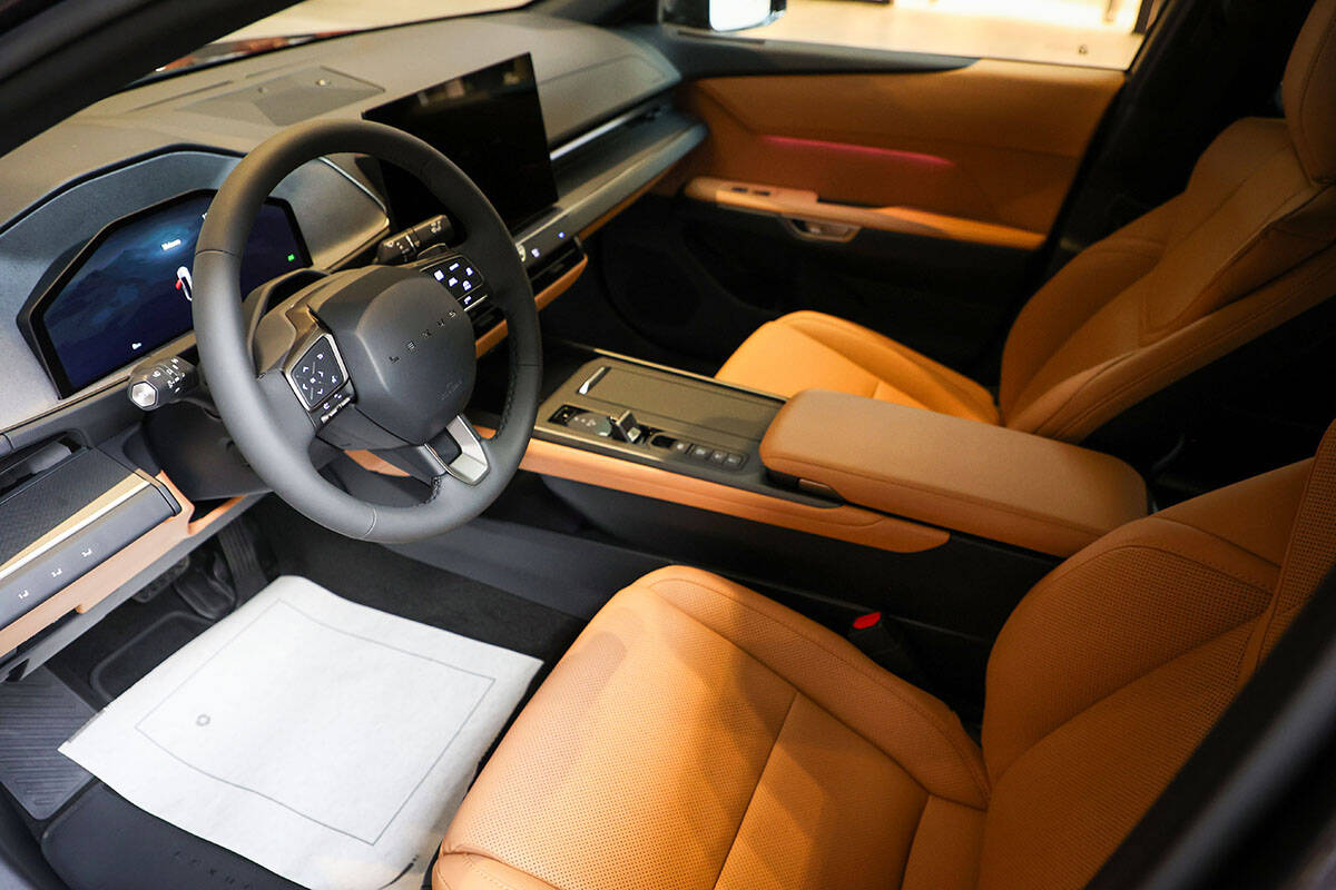 Lexus (1).jpg