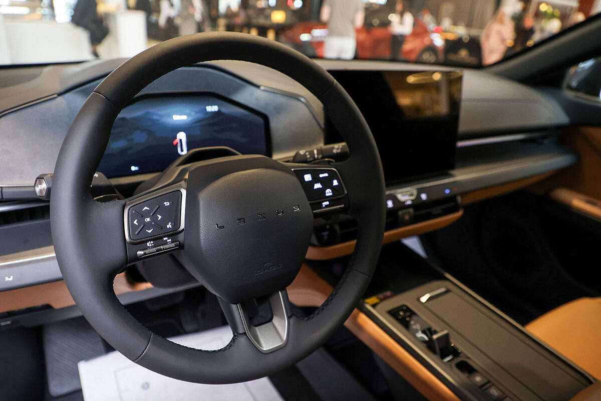 Lexus (1).jpg