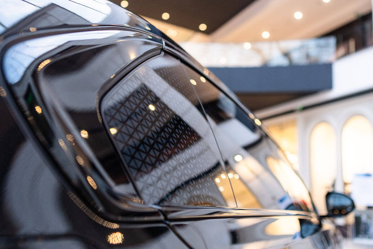 BMW 740 xDrive (1).jpg