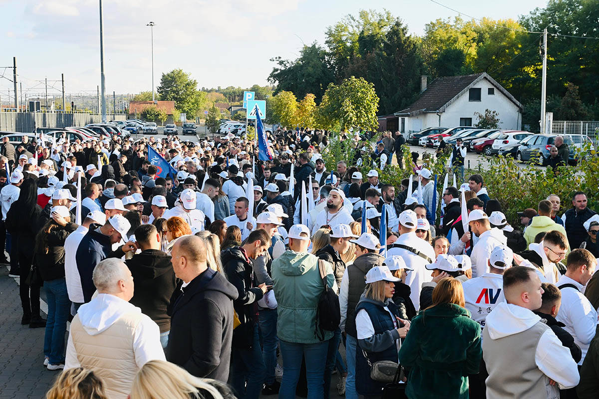 skup u Novom Sadu (1).jpg