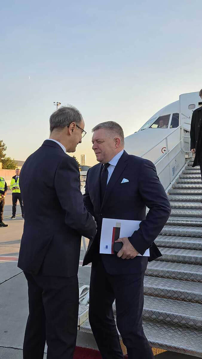 Robert Fico u Beogradu (1).jpg
