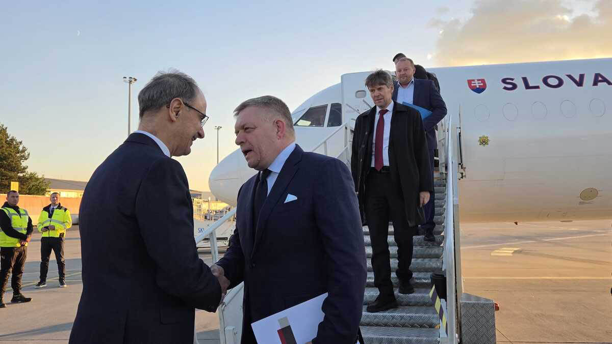 Robert Fico u Beogradu (1).jpg