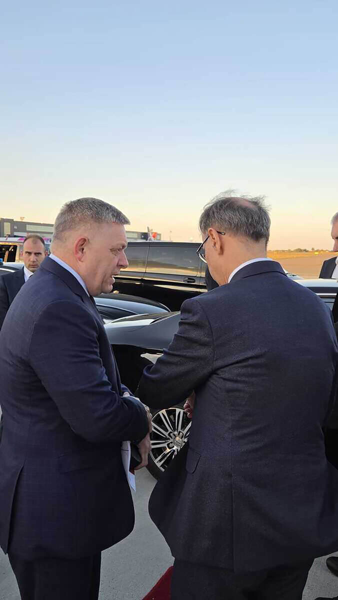 Robert Fico u Beogradu (1).jpg