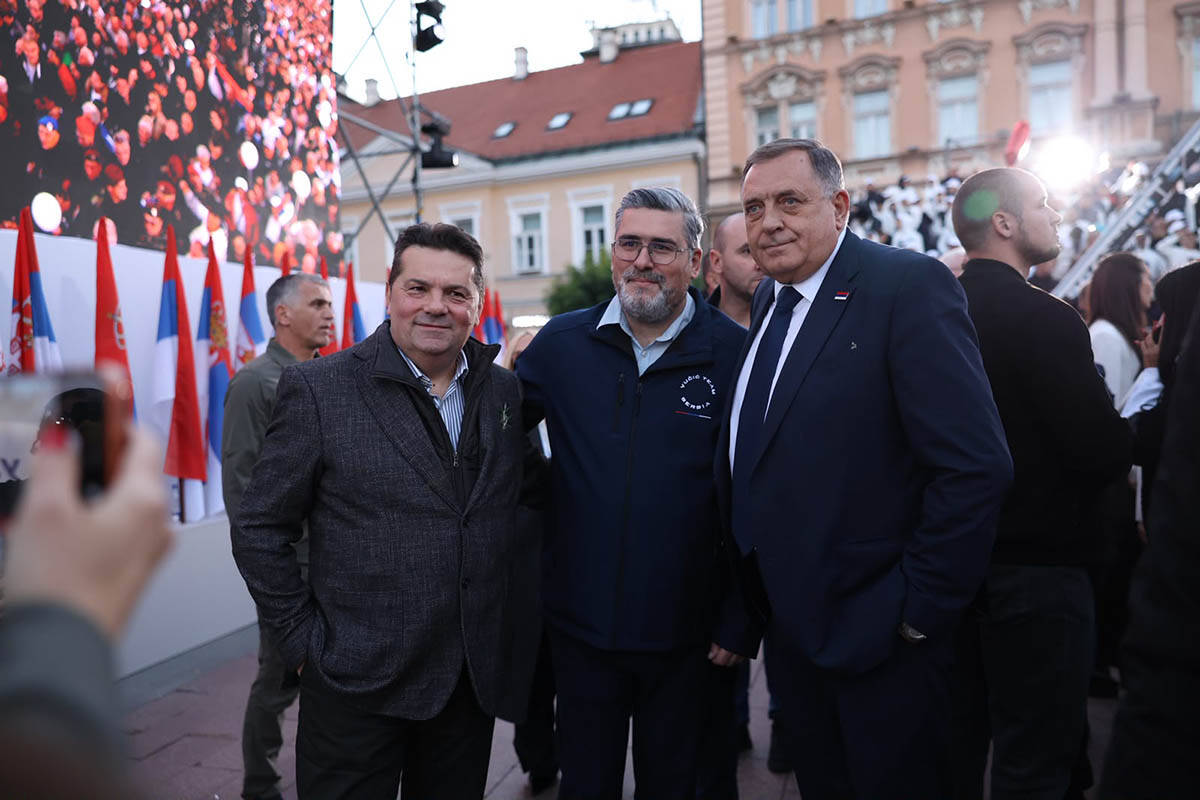 skup u Novom Sadu (1).jpg