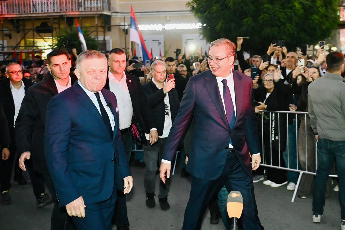 skup u Novom Sadu (2).jpg