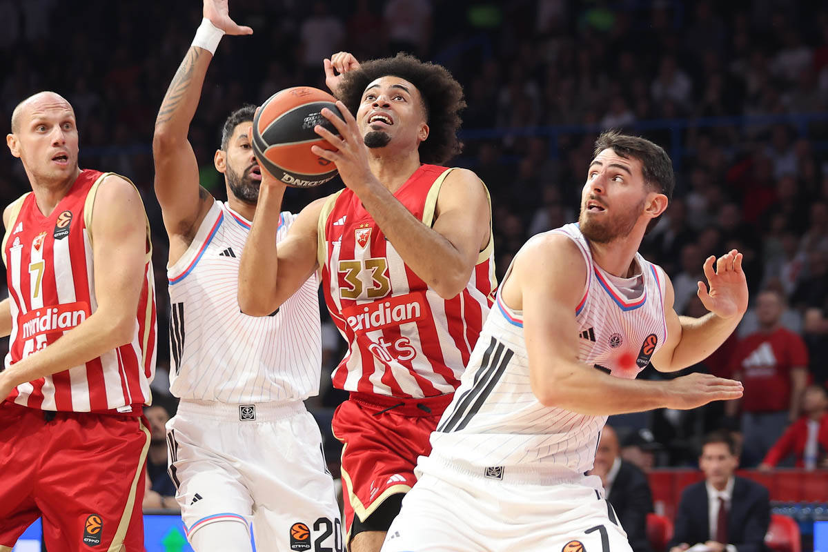Crvena Zvezda - Pariz (1).jpg