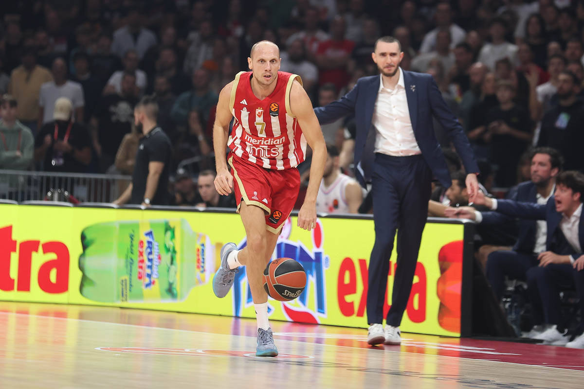 Crvena Zvezda - Pariz (1).jpg