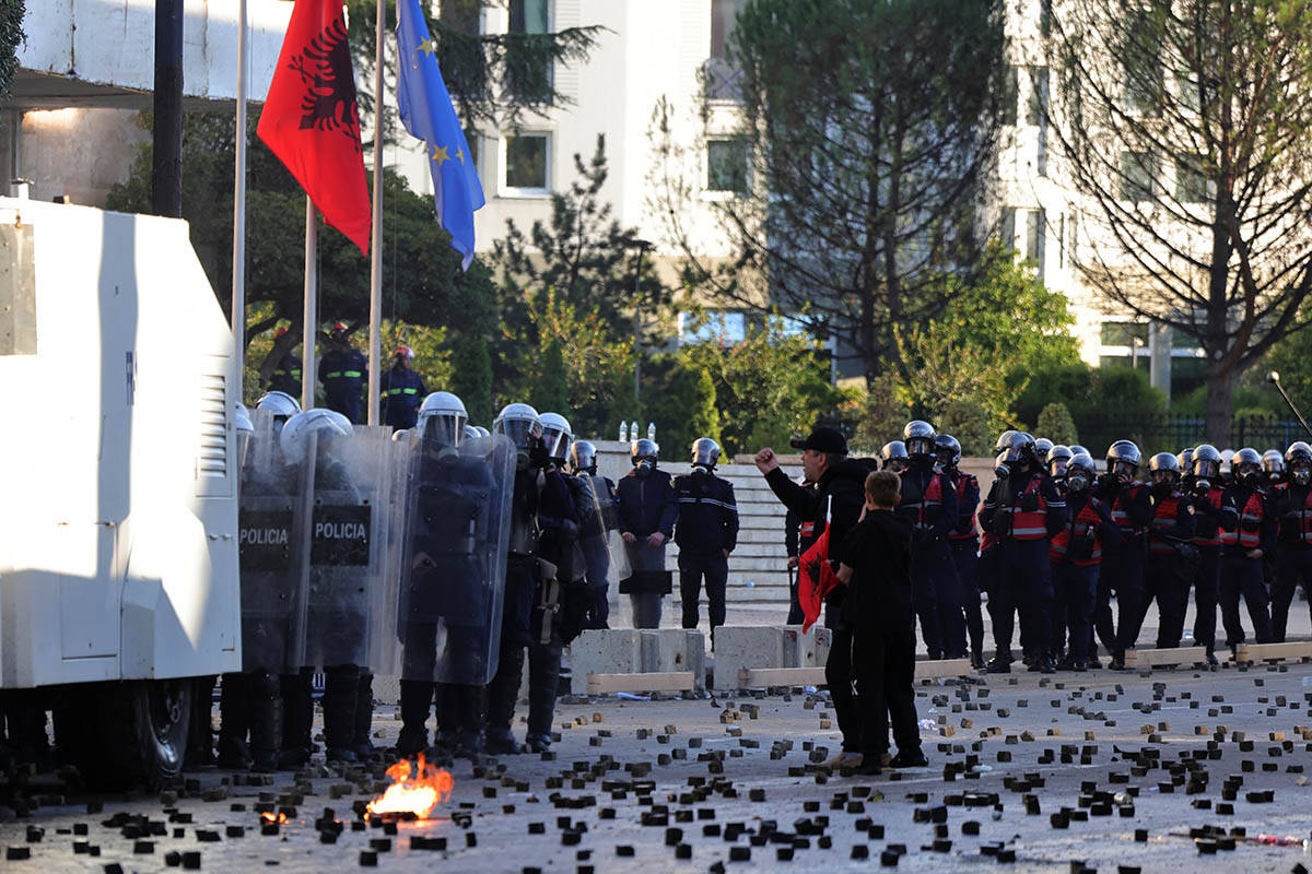 protesti u Albaniji (1).jpg
