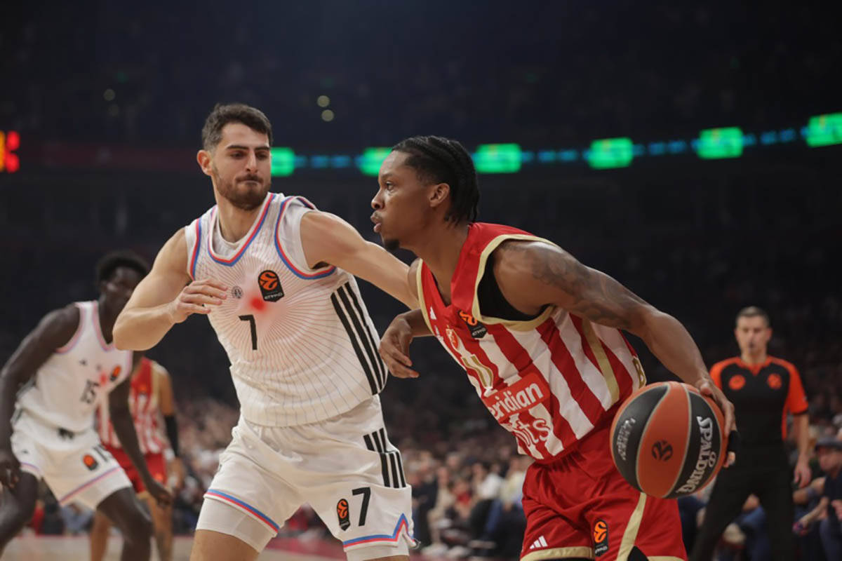 Crvena Zvezda - Pariz (1).jpg