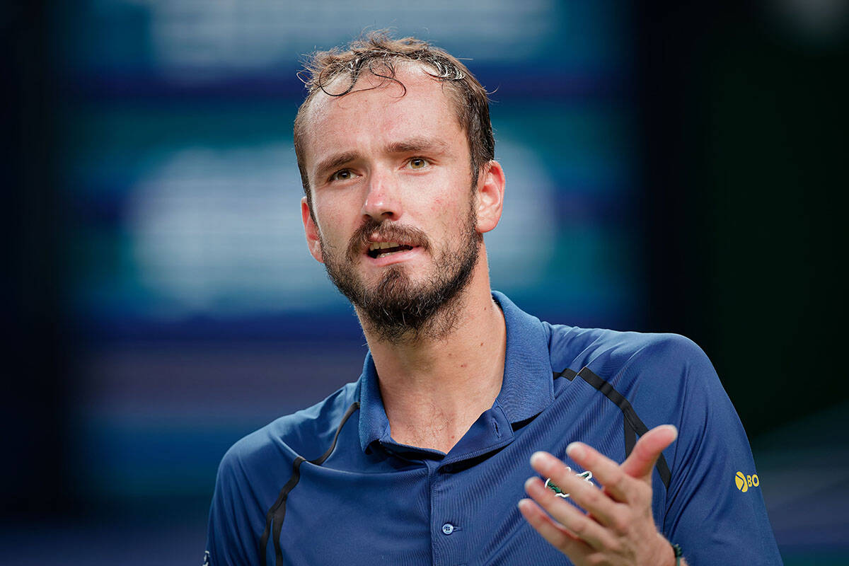 Danil Medvedev i Rafael Hodar (1).jpg