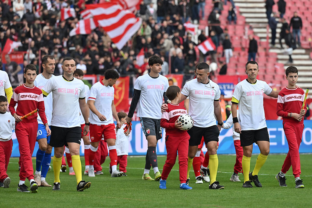 Crvena zvezda - Mladost Lučani (3).jpg