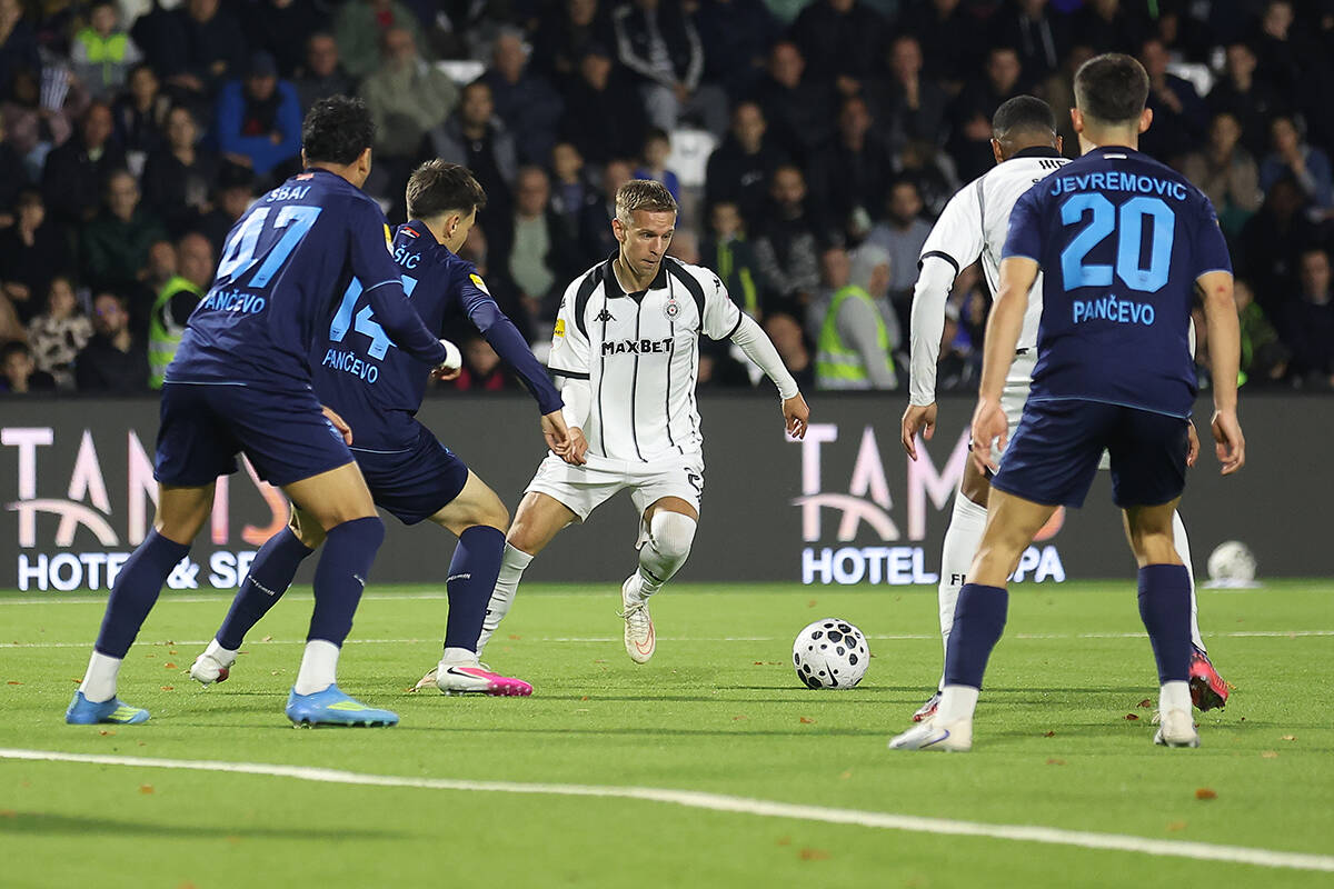 Partizan - Železničar (1).jpg