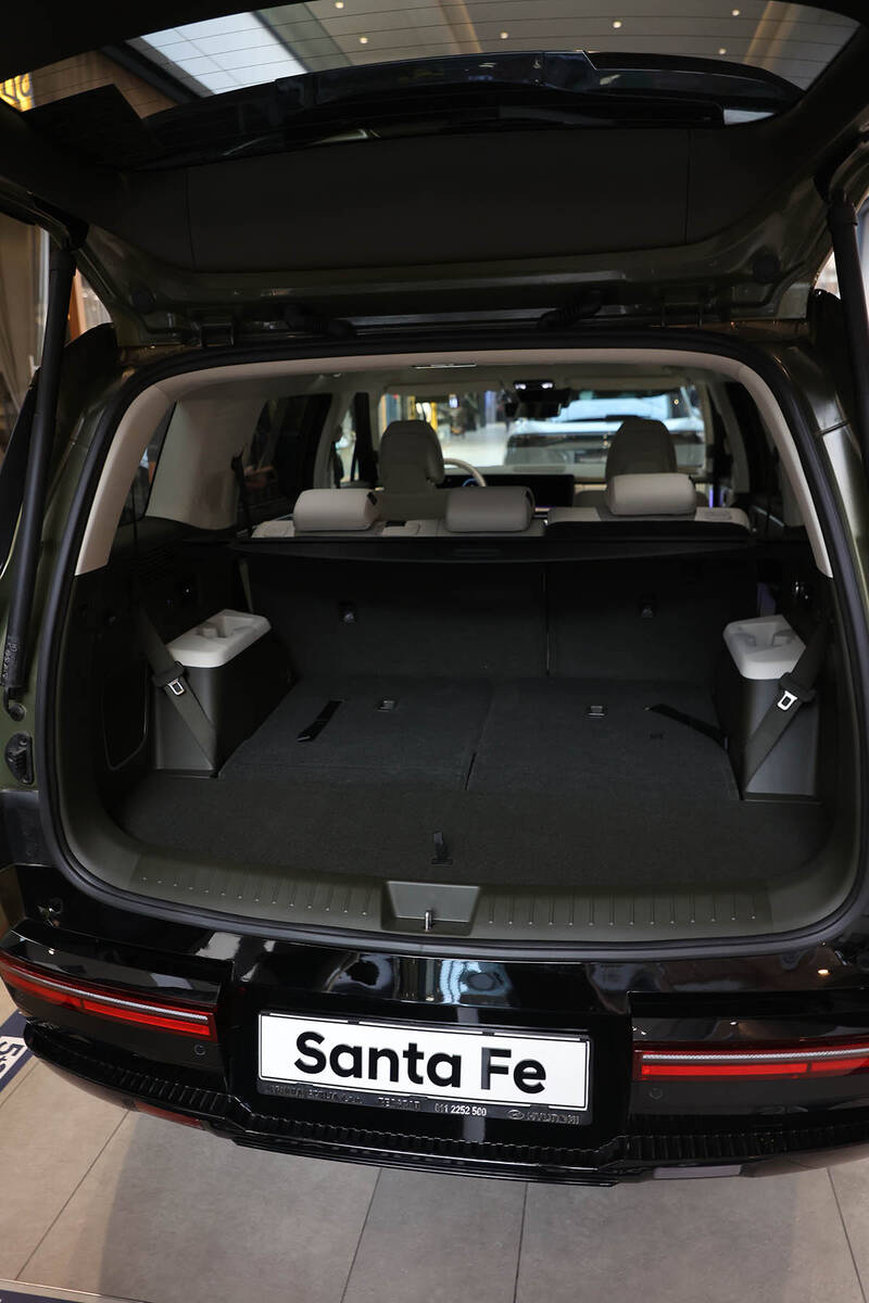 Hyundai Santa Fe 2.jpg