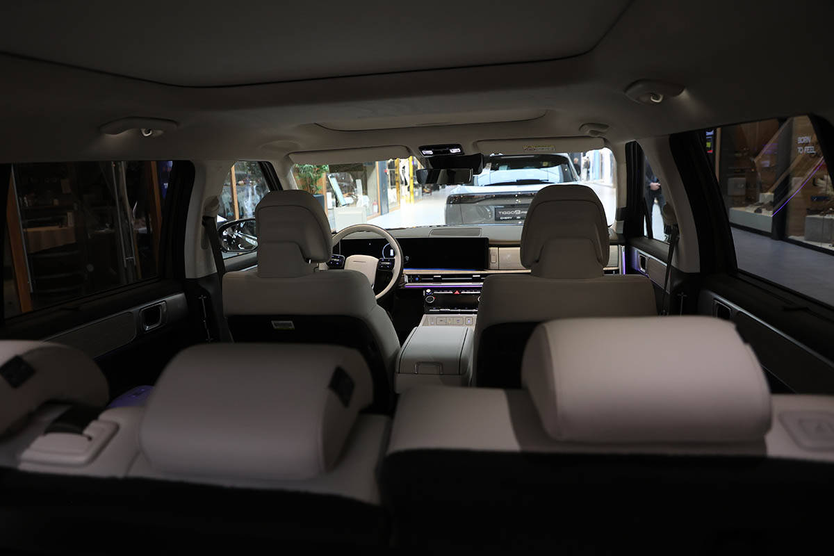 Hyundai Santa Fe 2.jpg