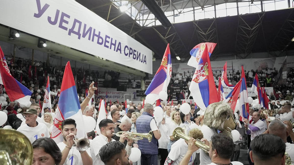 Skup liste Ujedinjena Srbija u Čačku 2.jpg