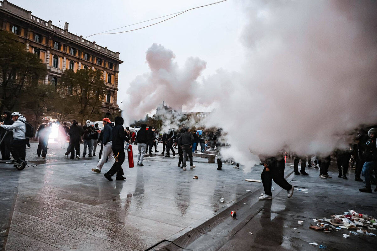 Italija Milano protest (1).jpg