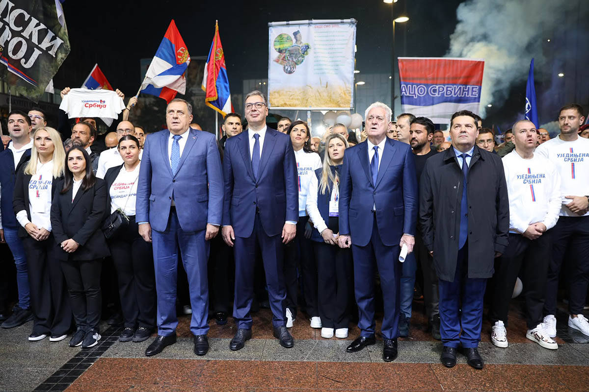 Skup liste Ujedinjena Srbija u Nišu (1).jpg