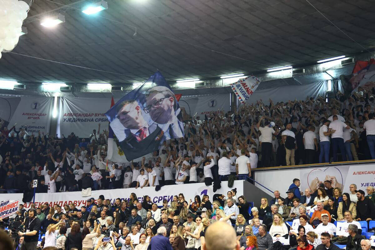 Veliki skup Ujedinjene Srbije u Hali sportova u Beogradu (1).jpg