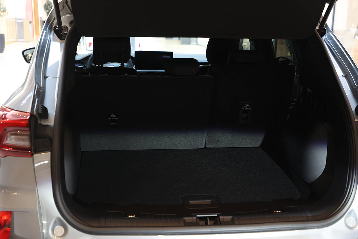 Ford Kuga (1).jpg