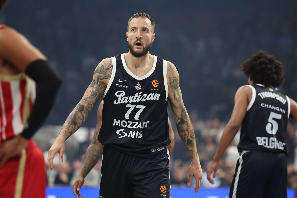 Crvena Zvezda - Partizan (1).jpg