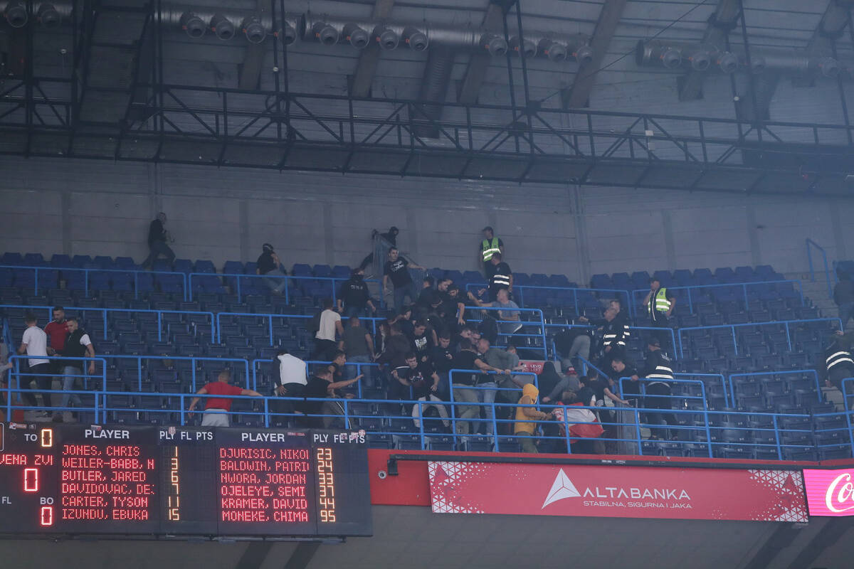 Crvena Zvezda - Partizan (1).jpg