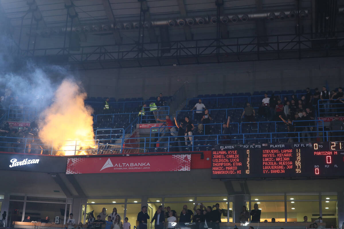 Crvena Zvezda - Partizan (1).jpg