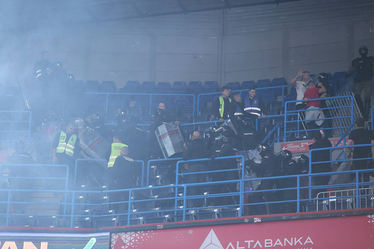 Partizan - Crvena zvezda (1).jpg