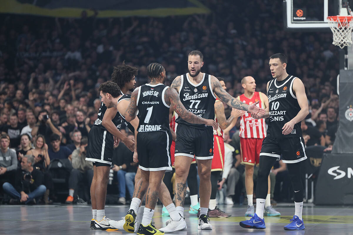 Partizan - Crvena zvezda (1).jpg