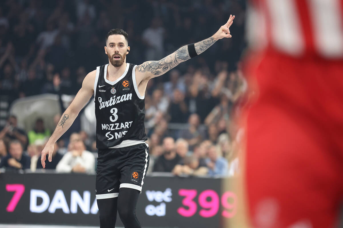 Crvena Zvezda - Partizan (1).jpg