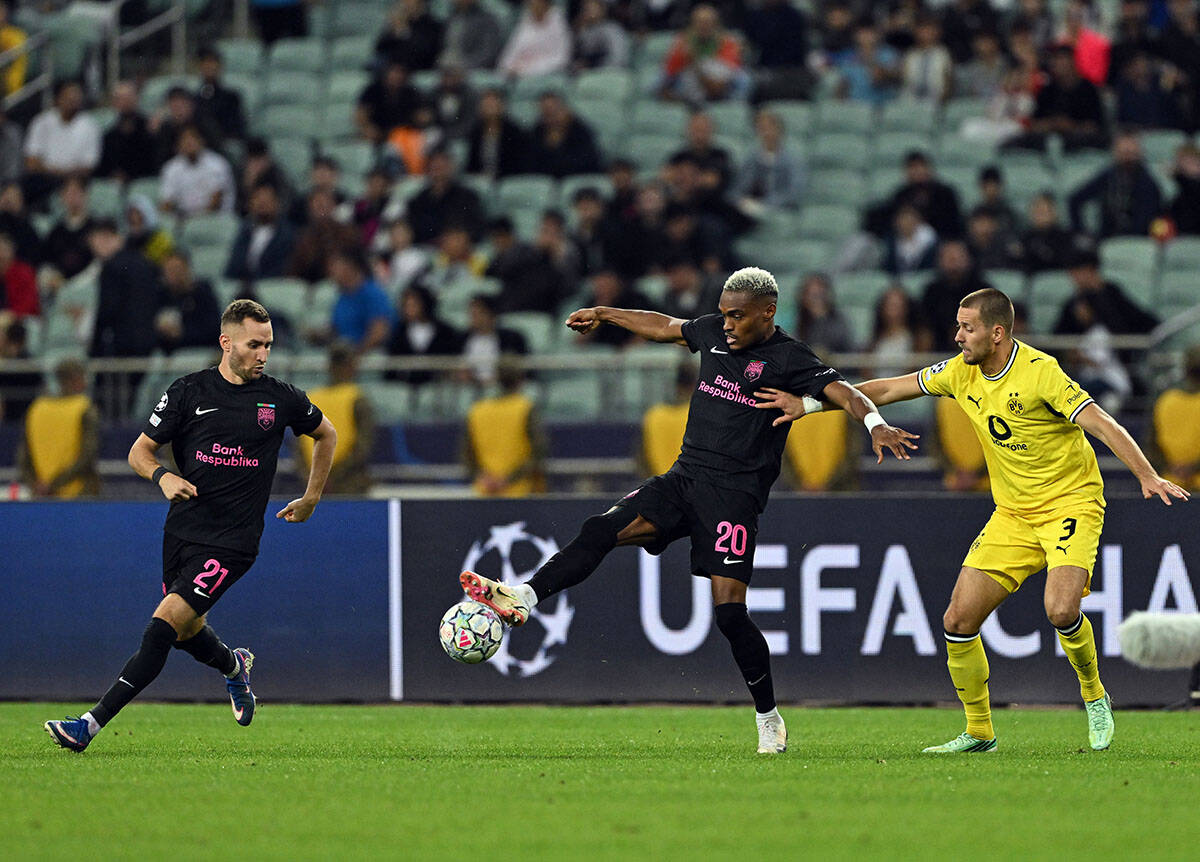Sabah - Borussia Dortmund (11).jpg