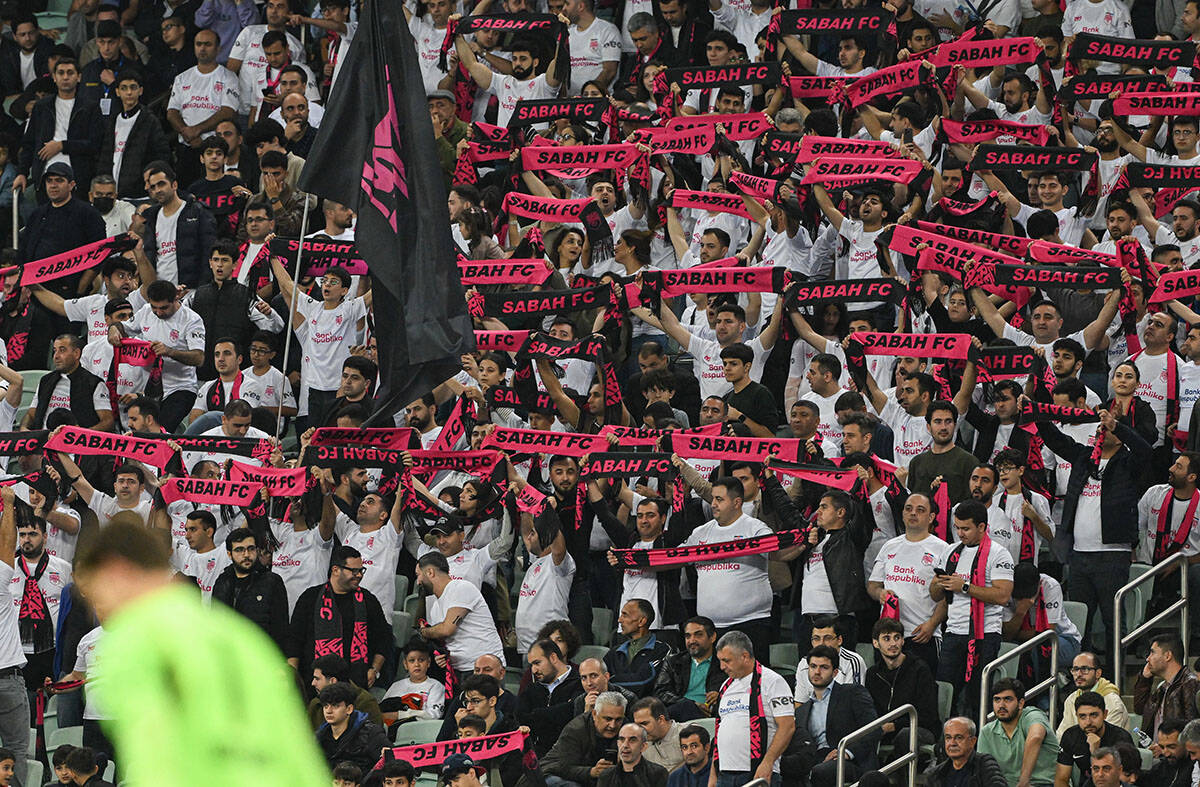 Sabah - Borussia Dortmund (11).jpg