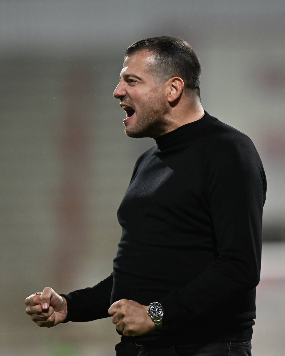 Nenad Lalatović na utakmici Radnički Niš Novi Pazar