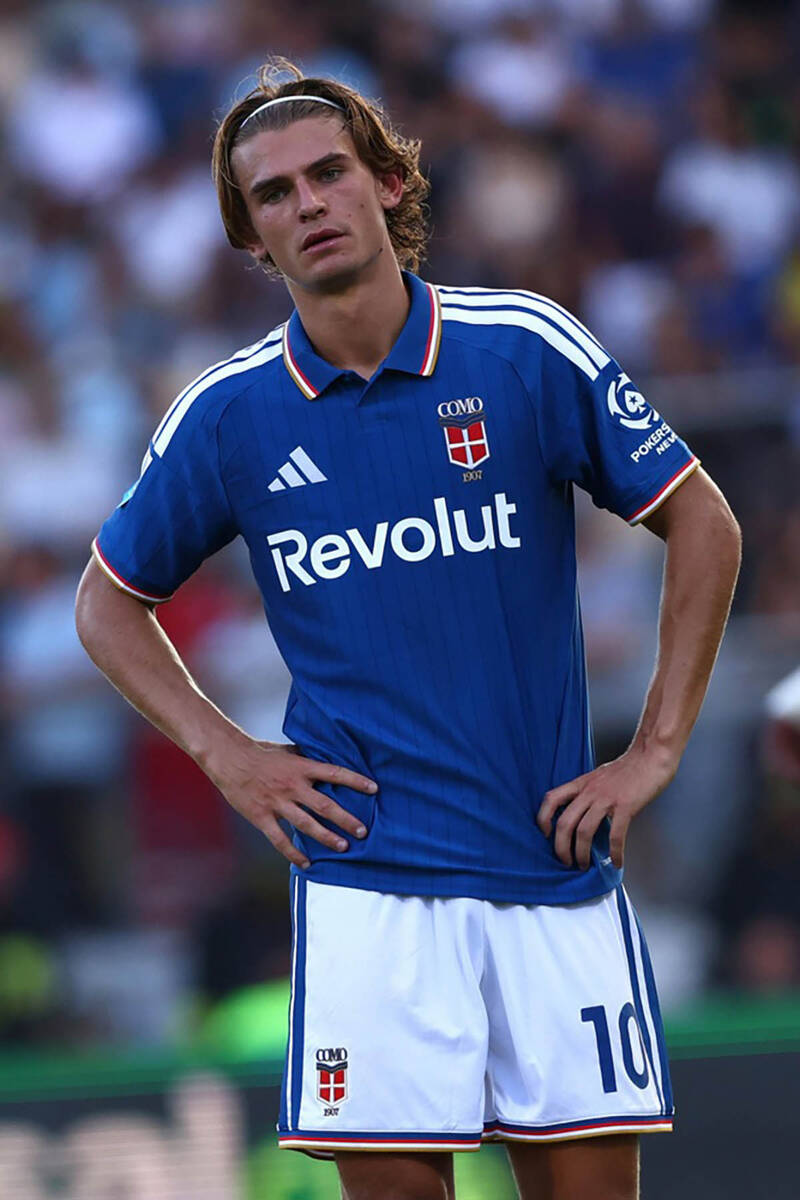 Niko Paz (2).jpg
