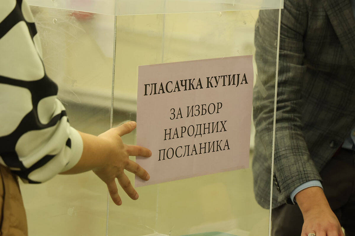 Gužve za glasanje (1).jpg