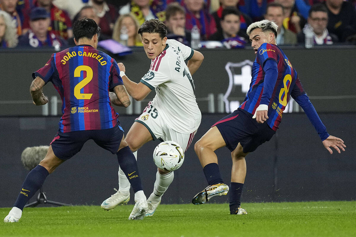 Real Madrid - Barcelona (2).jpg