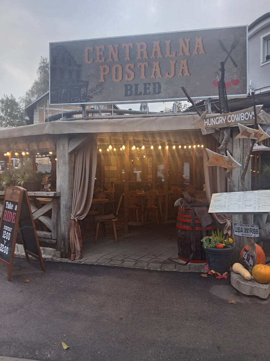 Restoran Centralna Postaja Bled 1.jpg