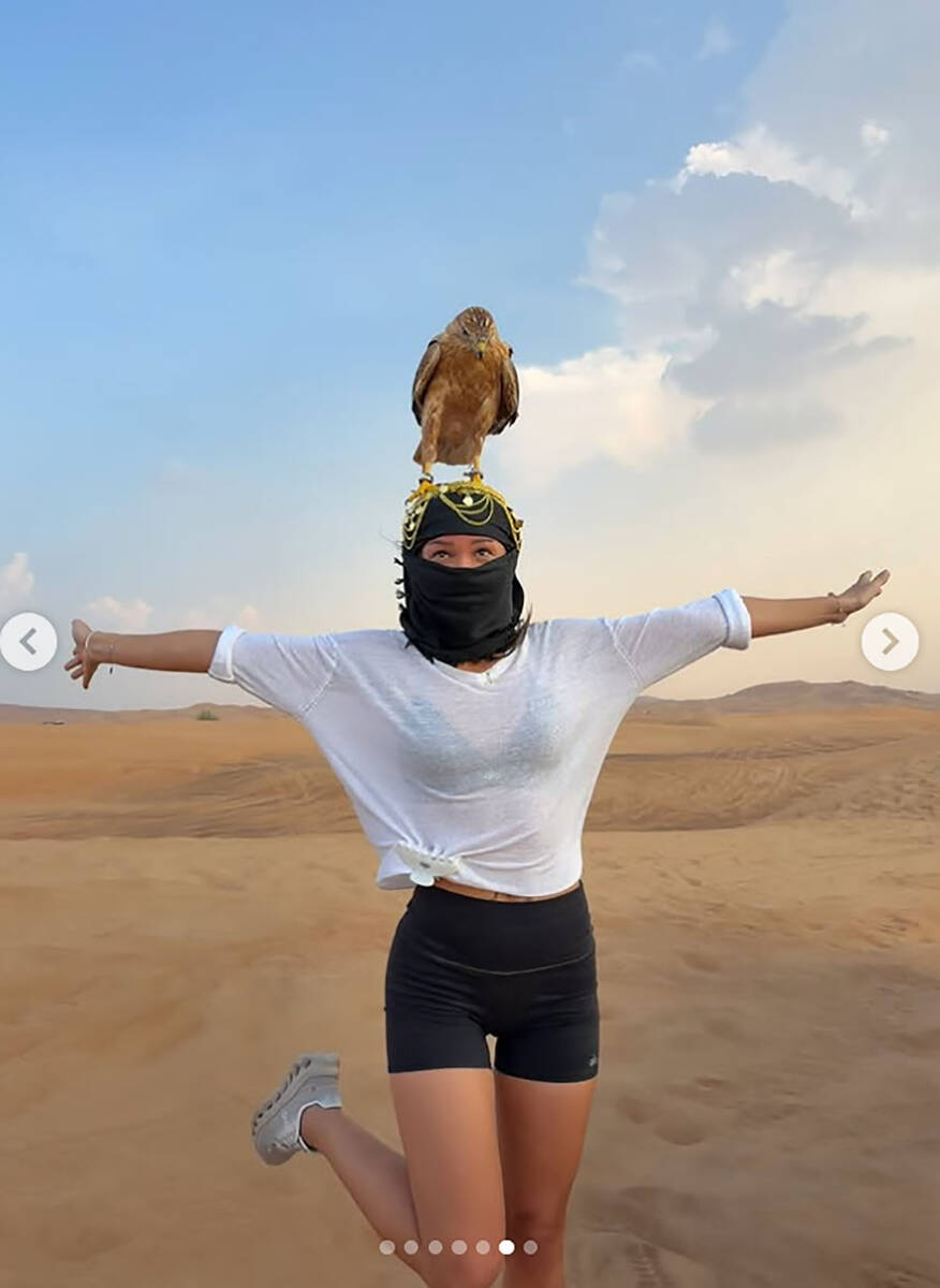 Breskvica i dečko u Dubaiju (1).jpg