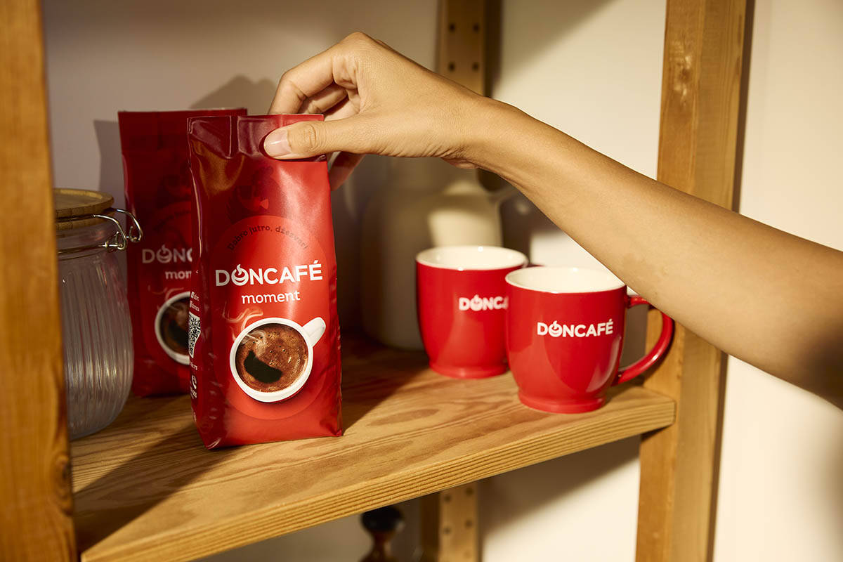 Doncafe9409 copy.jpg