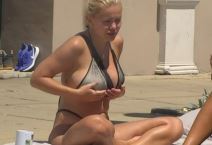 Sanja Stanković sa Radetom Lazićem u kolima 