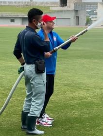 dragan stojkovic japan zalivao travu