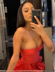 edita aradinovic gole fotke grudi 